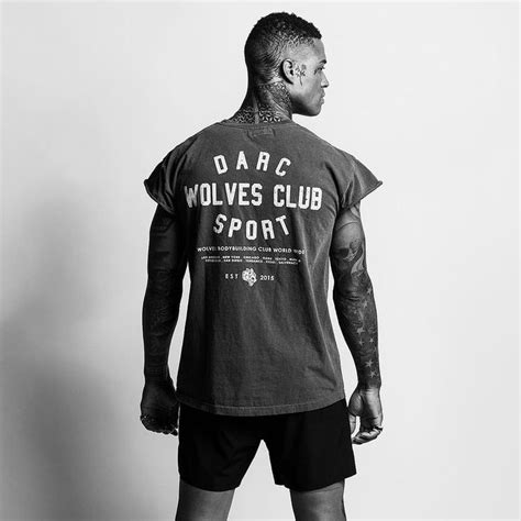 Darc sport clothing - With Faith "Dry Wolf" Raglan Tee in Darc Taupe. size size. S